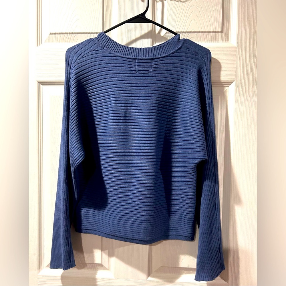 Blue boutique sweater 💙